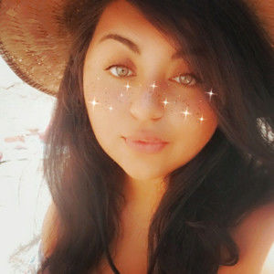 Meet your Posher, Fatima